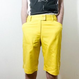 Size 6 Yellow Golf Style Shorts Front Rear Pockets